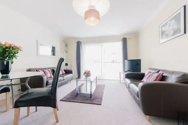 Roomspace Apartments -Cascades Court