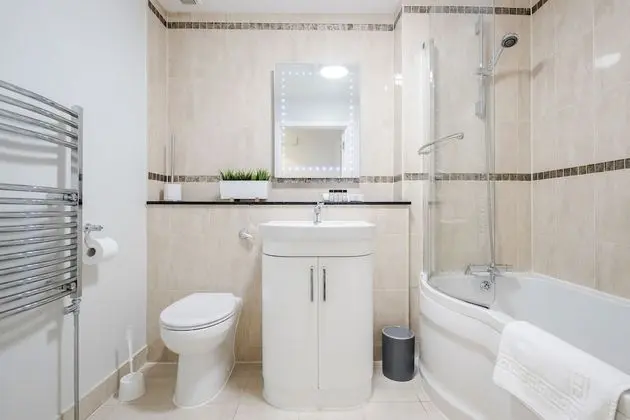 Roomspace Apartments - Nevis Court - Banyo Tipleri