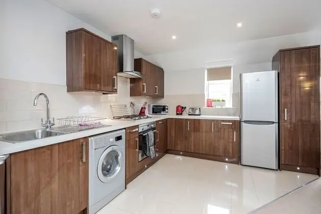 Roomspace Apartments - Nevis Court - Mutfak
