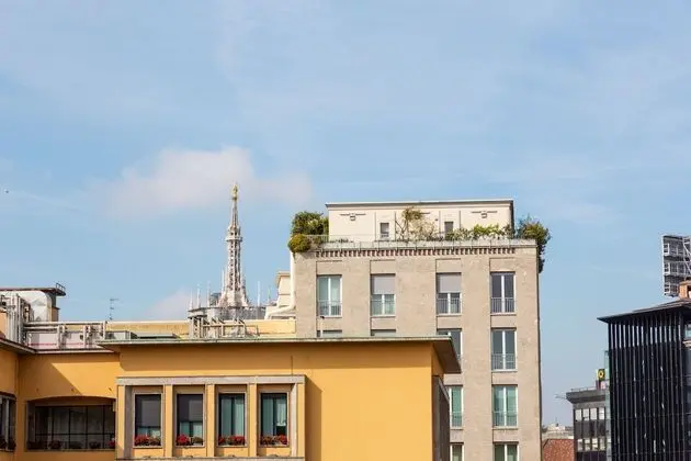 Roomy Apartment Duomo & San Babila