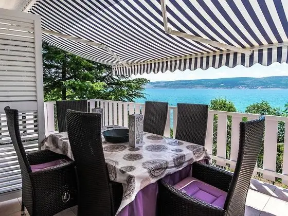 Roomy Apartment in Seline With Garden