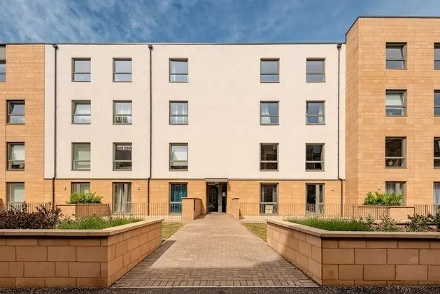 Roomy Comfortable Apartment