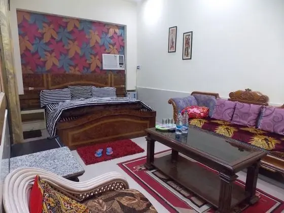 Hotel Roopam Dudhwa