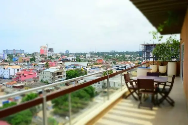 Roots Apartment Hotel