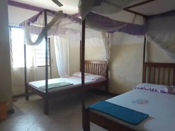Ropaka Hotel - 1
