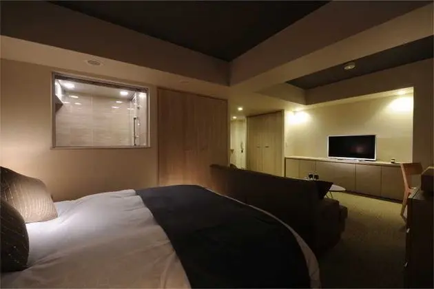 Roppongi Hotel S