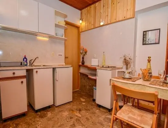 Rosa - 30m From Beach - SA2 - Oda Düzeni