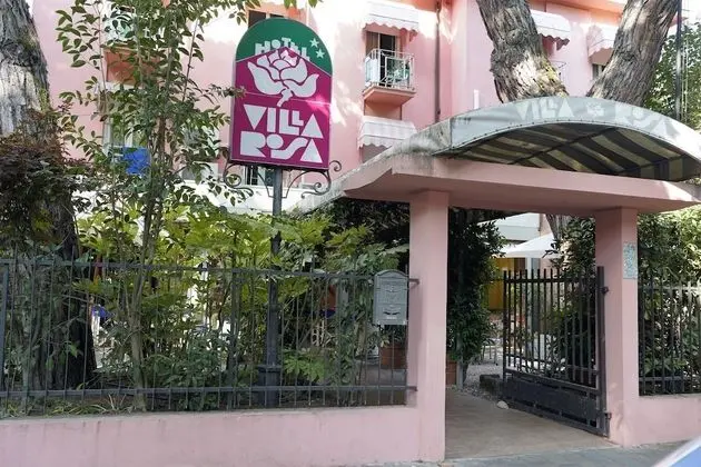 HOTEL VILLA ROSA - Dış Mekan