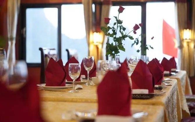 Rosa Cruise Halong - Lobi