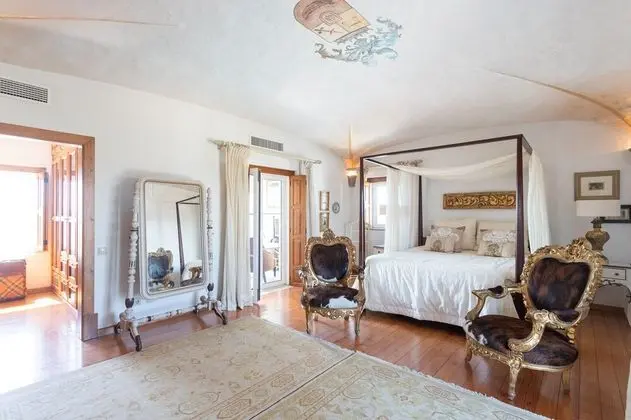 Rosa Estates: The Farmhouse & Stables - Oda