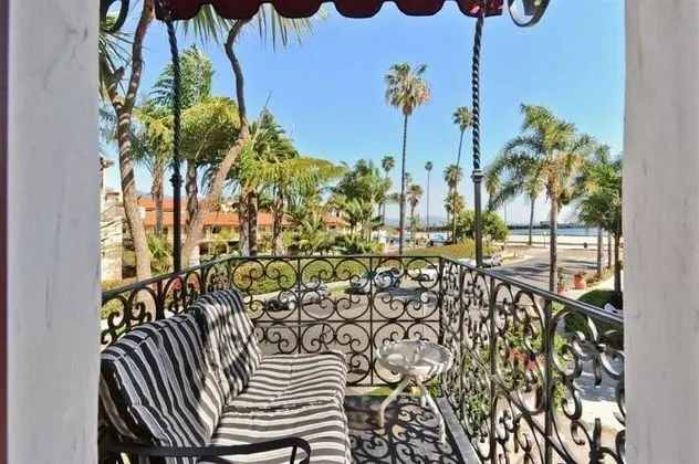 Villa Rosa Inn - 1