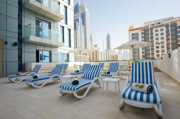 Rose Executive Hotel - DWTC - Havuz