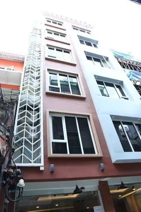 Rose Nana Hotel