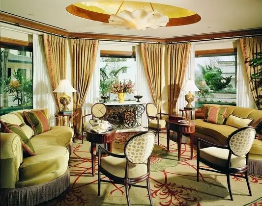 The Rose Hotel - Lobi