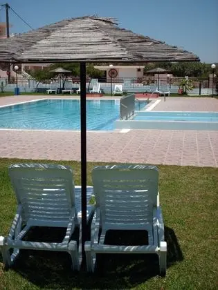 Rose Hotel