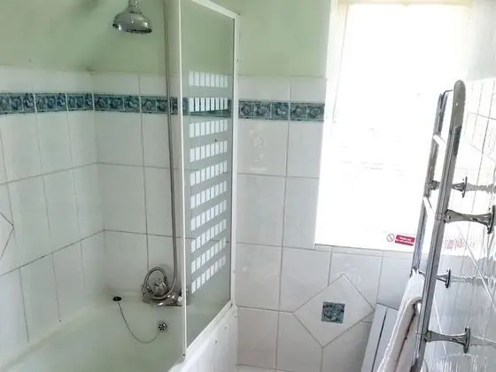 Rosemead Guest House - Banyo Tipleri