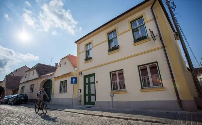 Rosen Villa