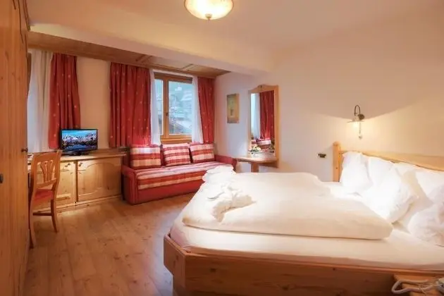 Hotel Rosengarten - Oda