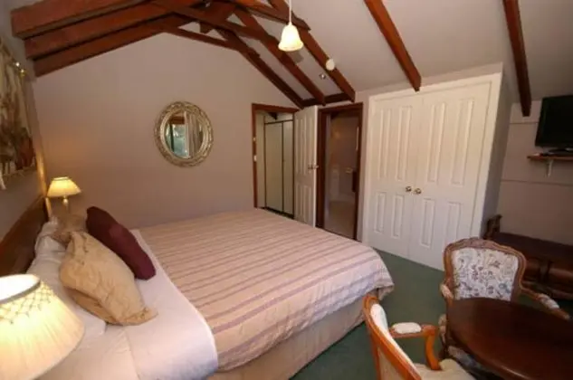 Rosewood Guesthouse - Genel