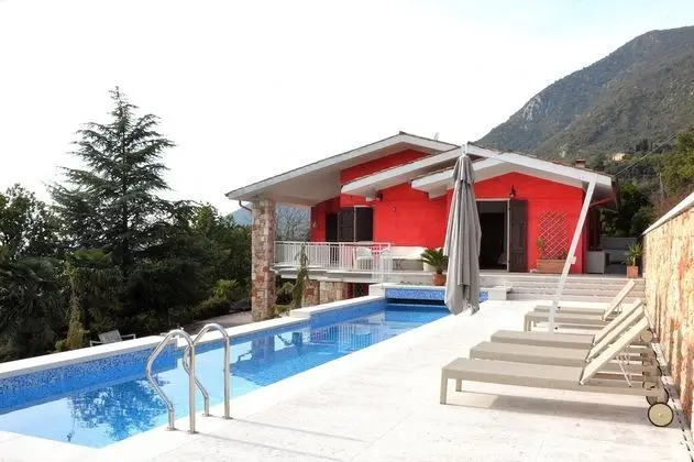 Villa Rossa Up To 10 People With Pool