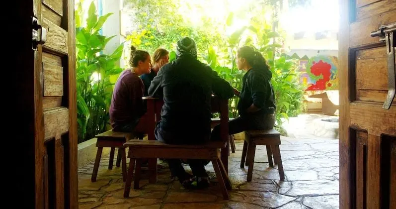 Rossco Backpackers Hostel - Yerinde Yemek