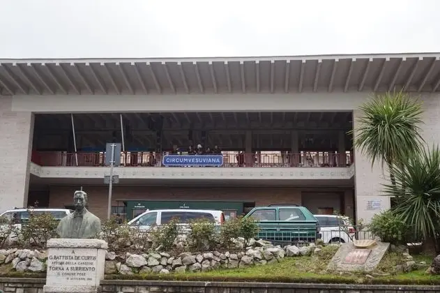 RossHouse - Dış Mekan