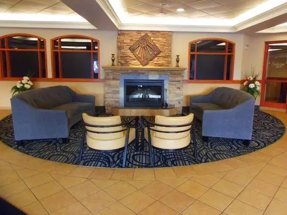 Rosslyn Inn and Suites - Lobi