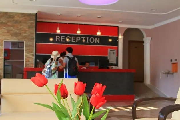Rosy Hotel - Lobi