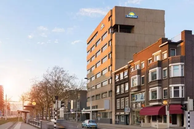 Rotterdam Teleport Hotel - 1