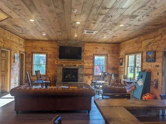 Rough Cut Lodge - Lobi