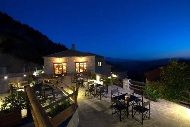 Rouista Tzoumerka Resort