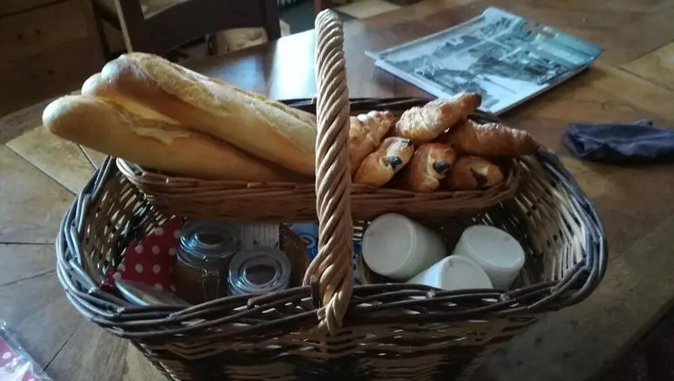 Roulotte à la Ferme de l'Isle - Yerinde Yemek