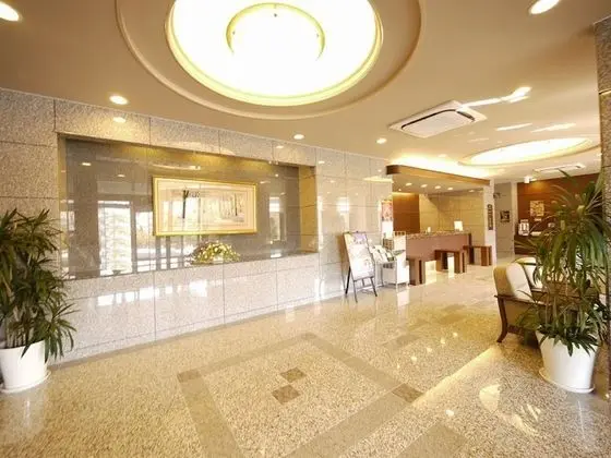 Hotel Route-Inn Dai-Ni Kameyama Inter - Lobi