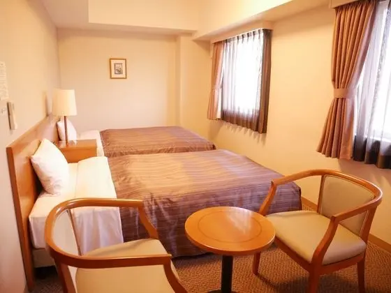 Hotel Route Inn Fukaya Ekimae - Oda Düzeni