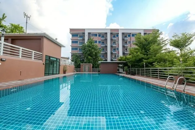 The Route Sriracha Hotel And Residence