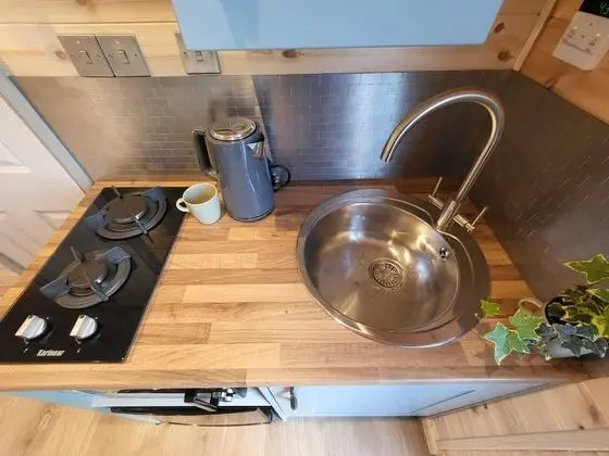 Rowan - Luxury Glamping Pod, Laneast, Cornwall - Mutfak