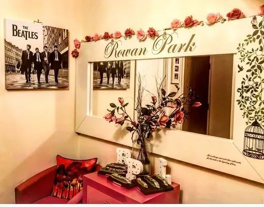 Rowan Park Lodge - Lobi