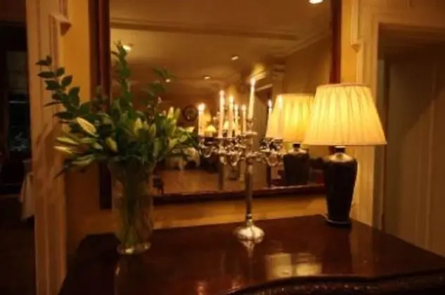 Rowley Manor Hotel - İç Mekan