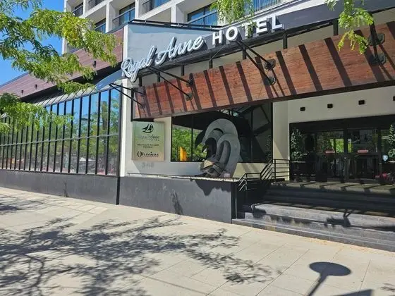 The Royal Anne Hotel - Dış Mekan