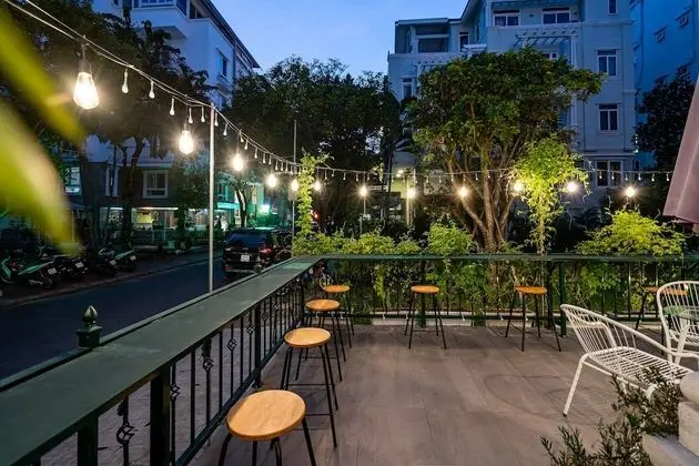 The Royal Hotel & Apartment