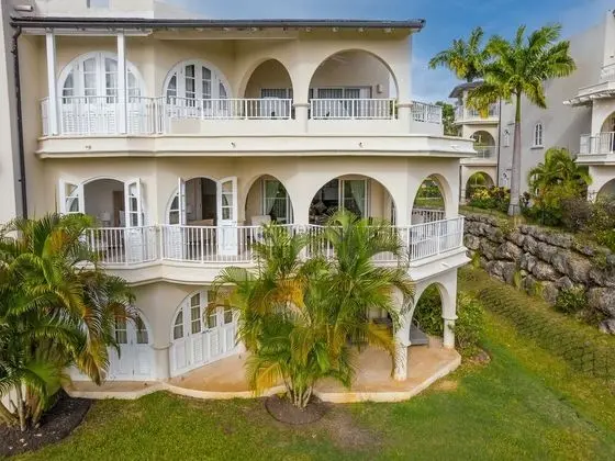 Royal Apartment at Westmoreland