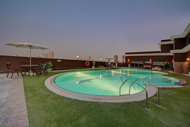 Royal Ascot Hotel - Havuz