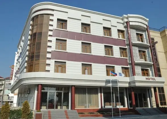 Royal Hotel - 1