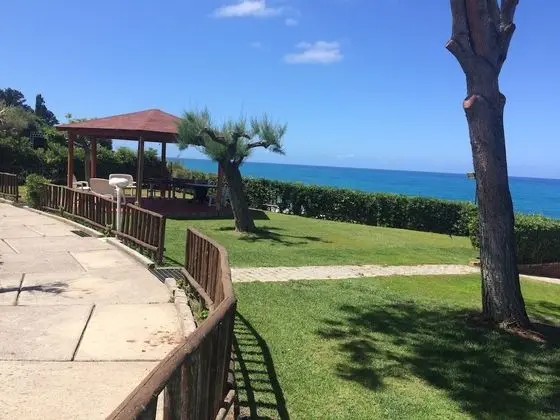 Royal Bay Apartment - Villa in Cefalu With Private Access to the sea
