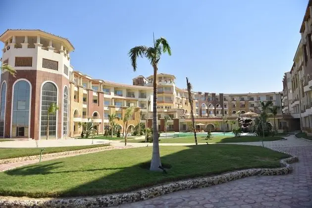 Royal Beach Serviced Apartments - Dış Mekan
