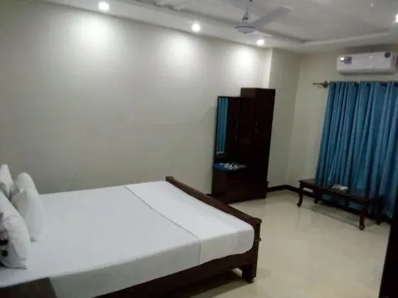 Royal Blue Inn Hotel Islamabad - Oda Düzeni