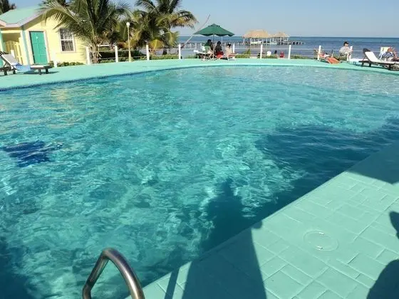 Royal Caribbean Resort - Havuz