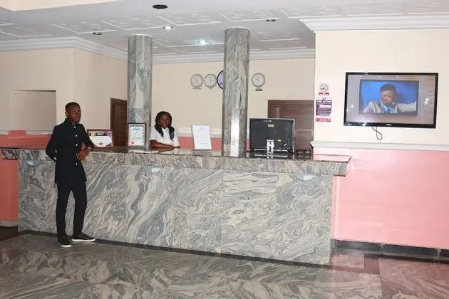 Royal Charlin Hotel and Suites - Lobi