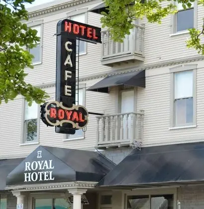 Royal Hotel