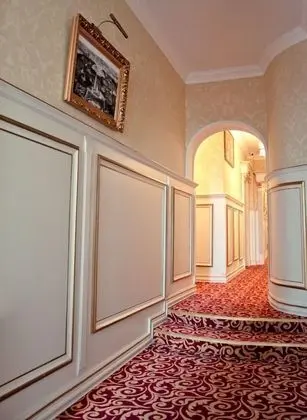 Royal City Hotel - Lobi